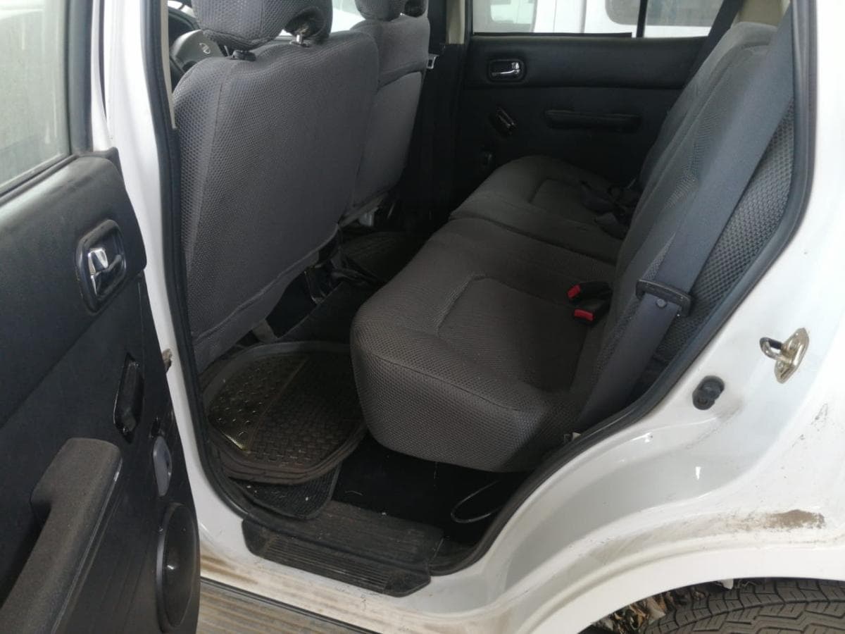 Nissan Patrol · — imagen 4