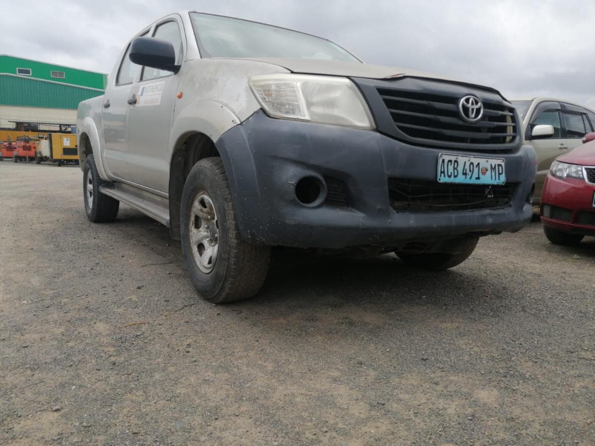 Toyota Hilux ·