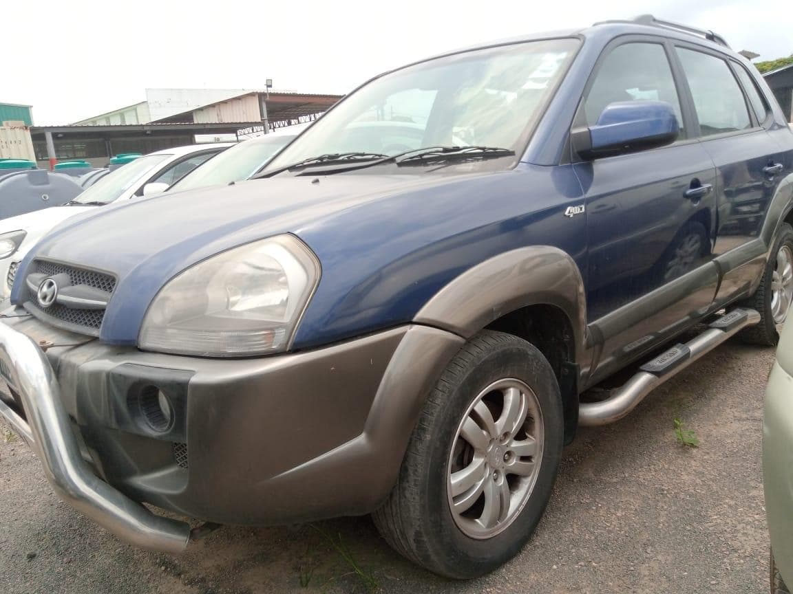 Hyundai Tucson ·