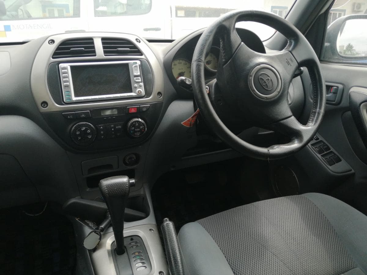 Toyota Rav4 · — imagem 3
