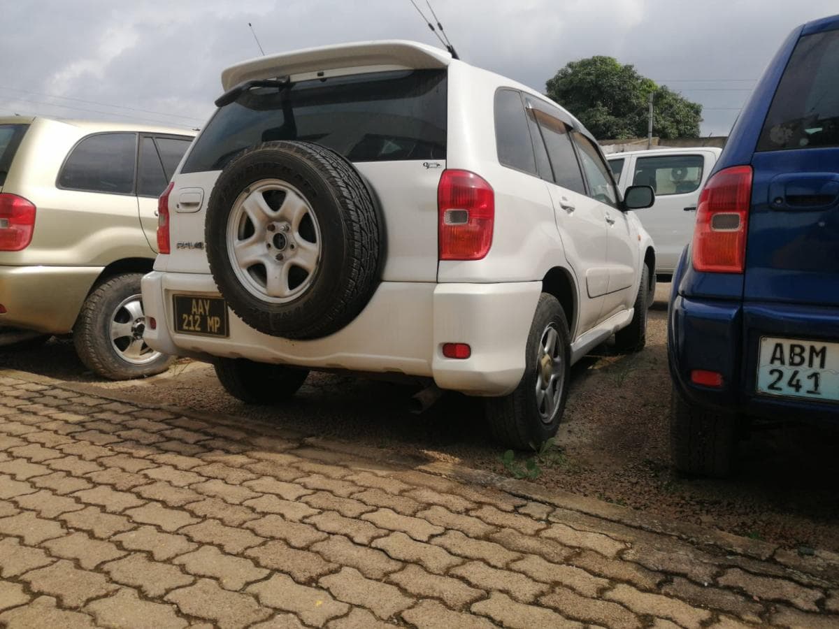 Toyota Rav4 · — imagem 10