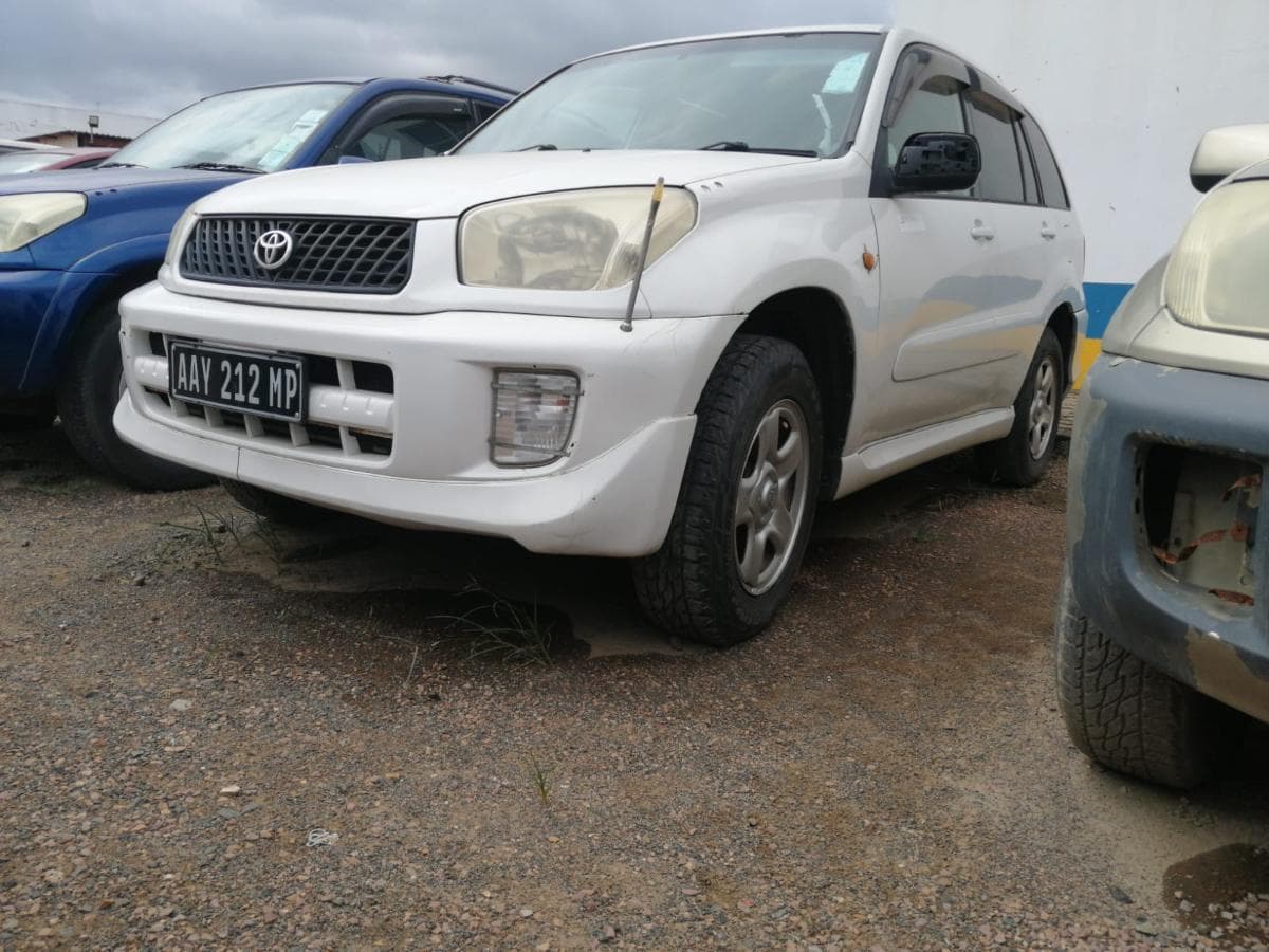 Toyota Rav4 ·
