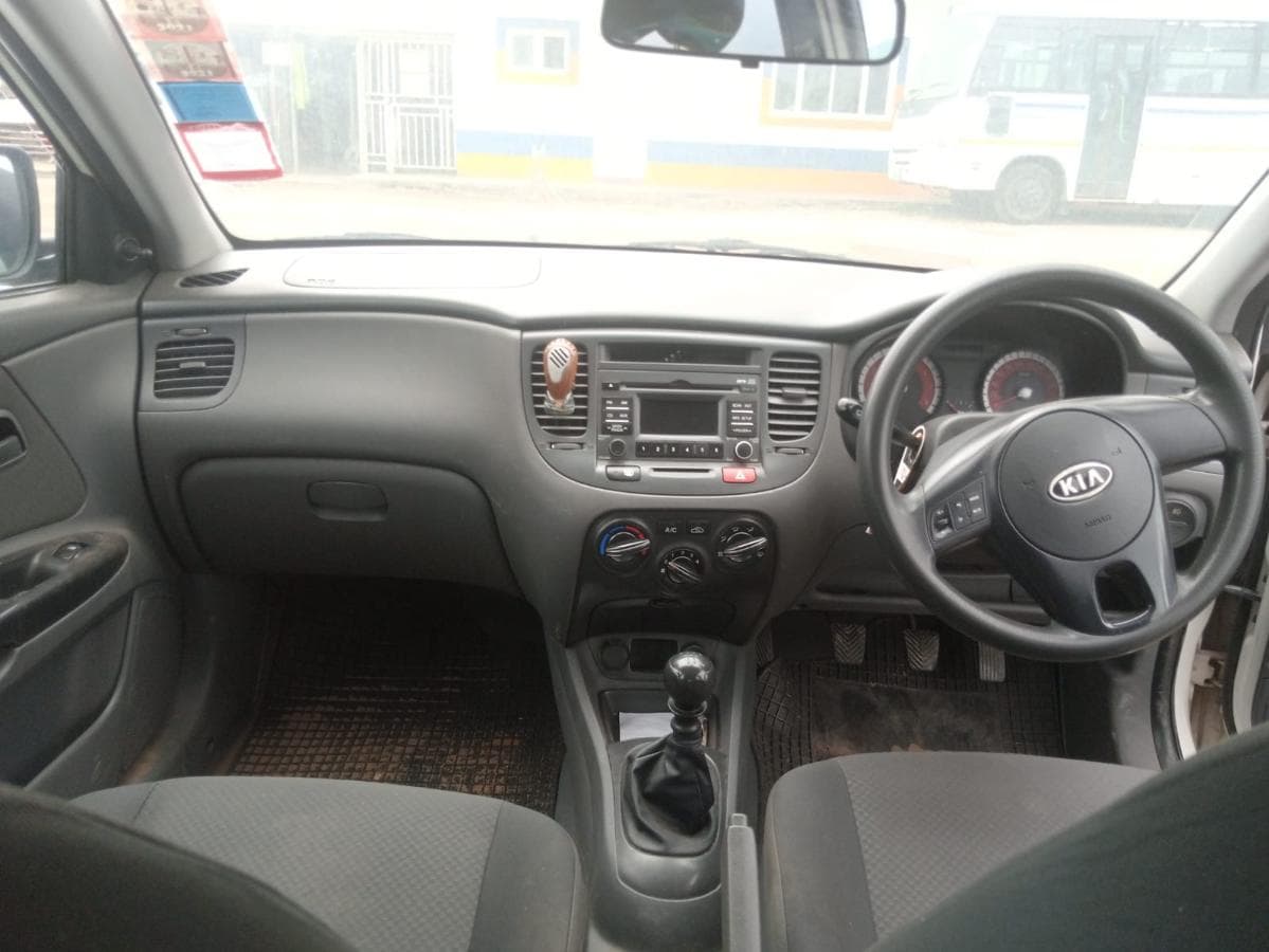 Kia Rio · — imagem 4