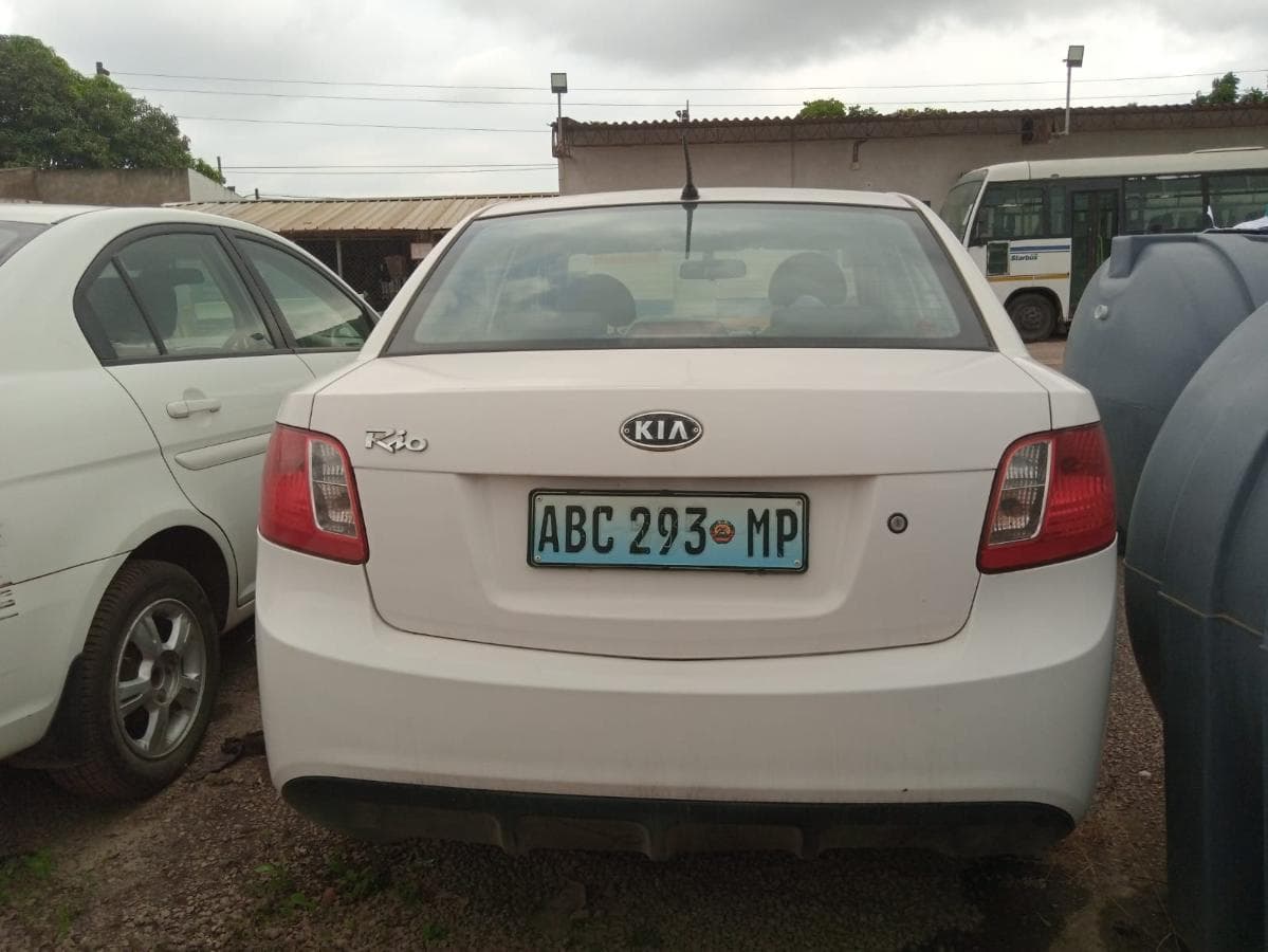 Kia Rio · — imagem 9