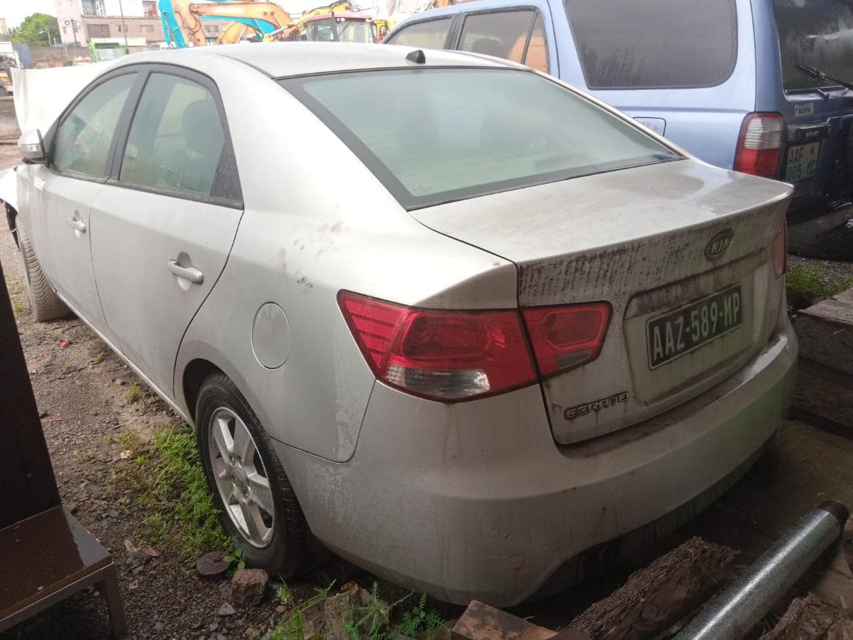 Kia Cerato · — imagen 2