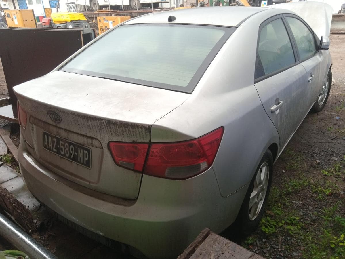 Kia Cerato ·