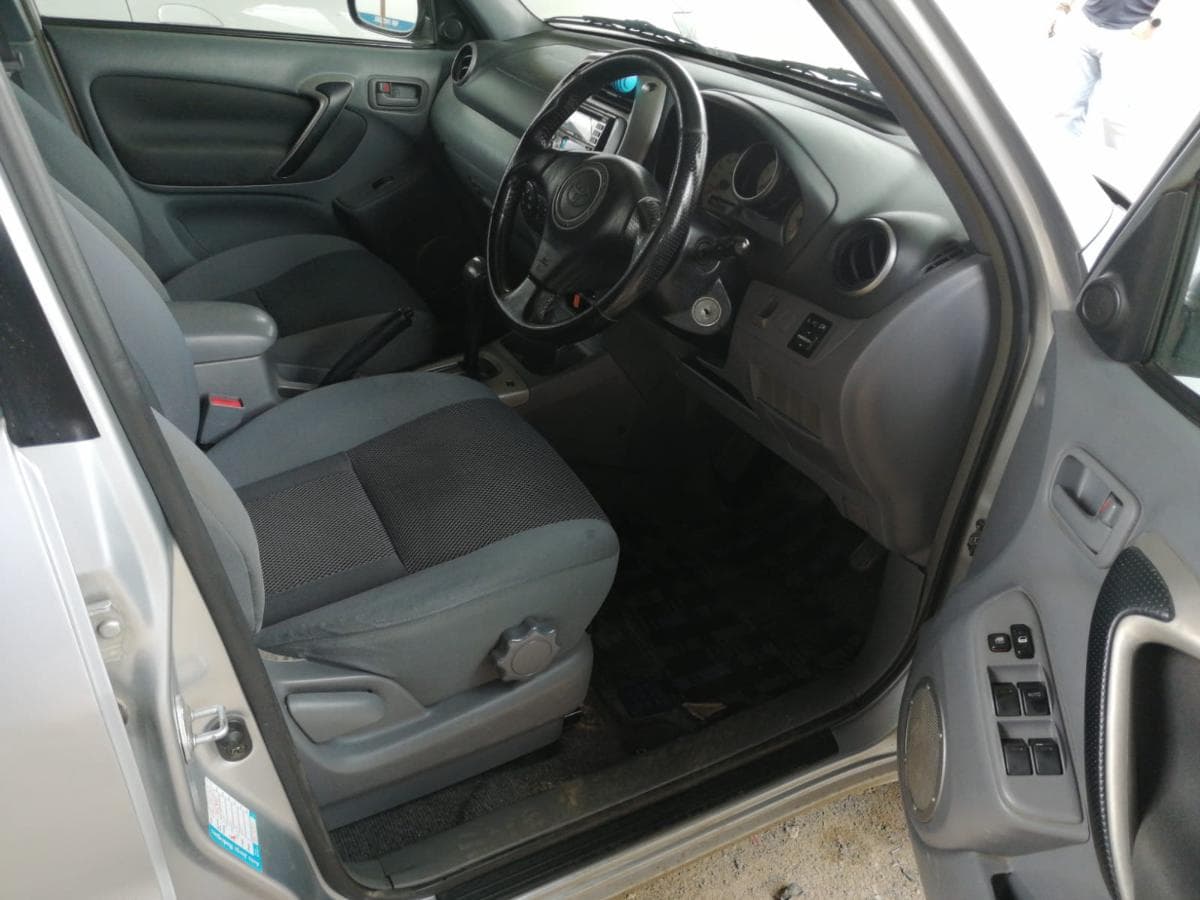 Toyota Rav4 · — imagen 10