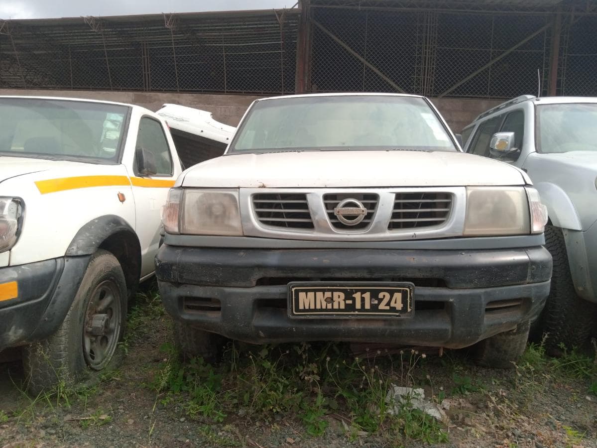 Nissan Hardbody · — imagem 11