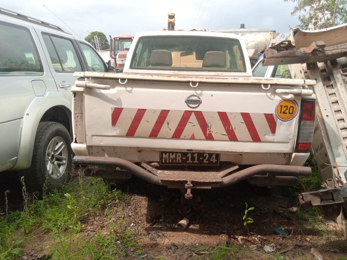 Nissan Hardbody · — imagem 12