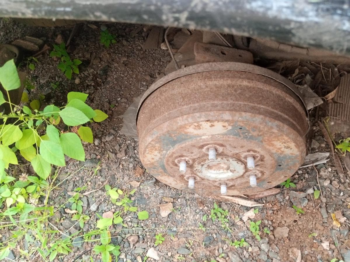 Nissan Hardbody · — imagem 2