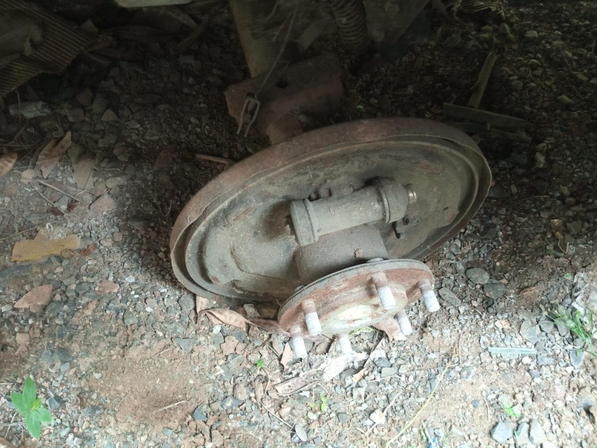 Nissan Hardbody · — imagem 4