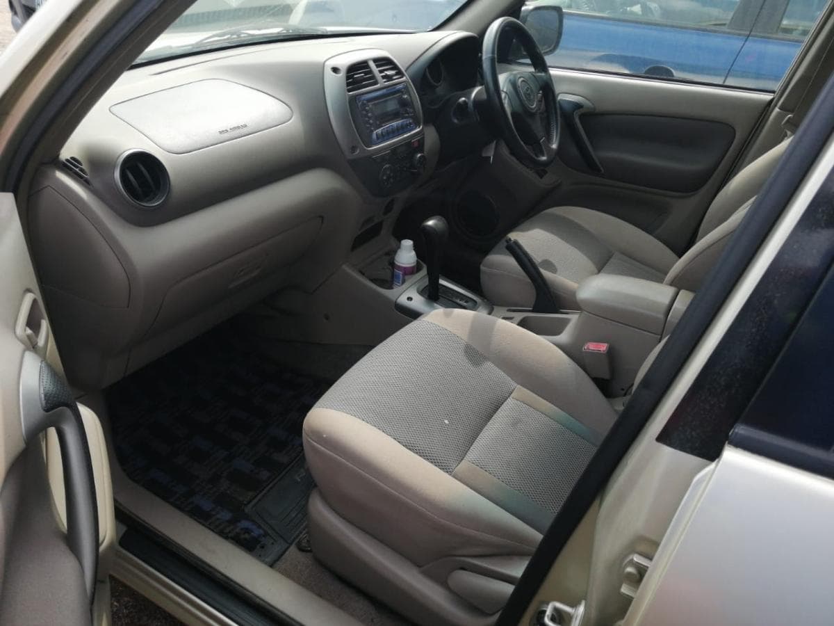 Toyota Rav4 · — imagem 6