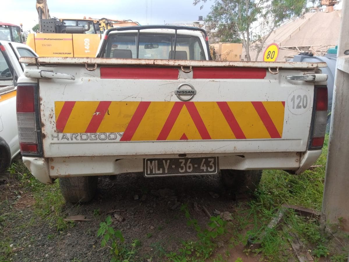 Nissan Hardbody · — imagem 3