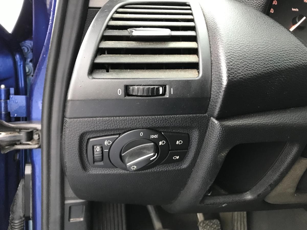 BMW 120D · Ano 2008 — imagem 14