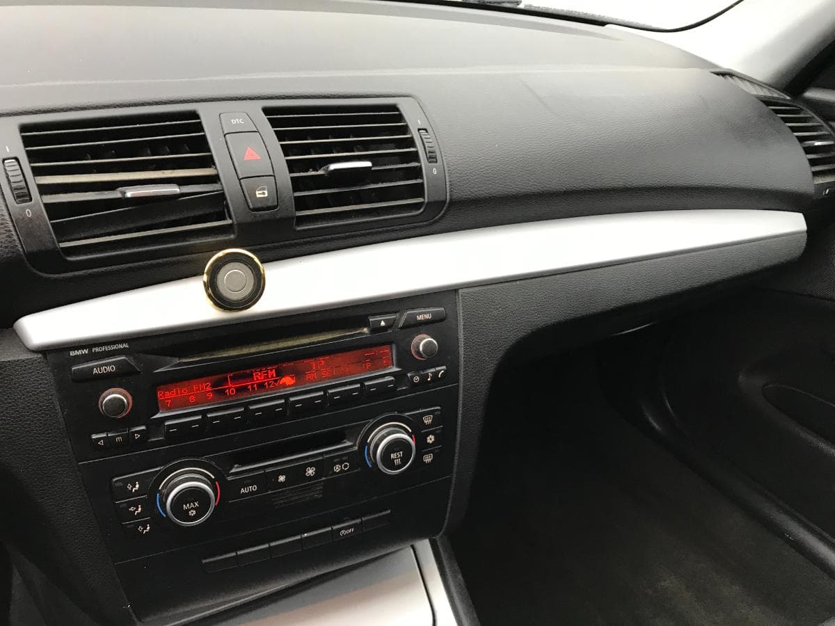 BMW 120D · Ano 2008 — imagem 9