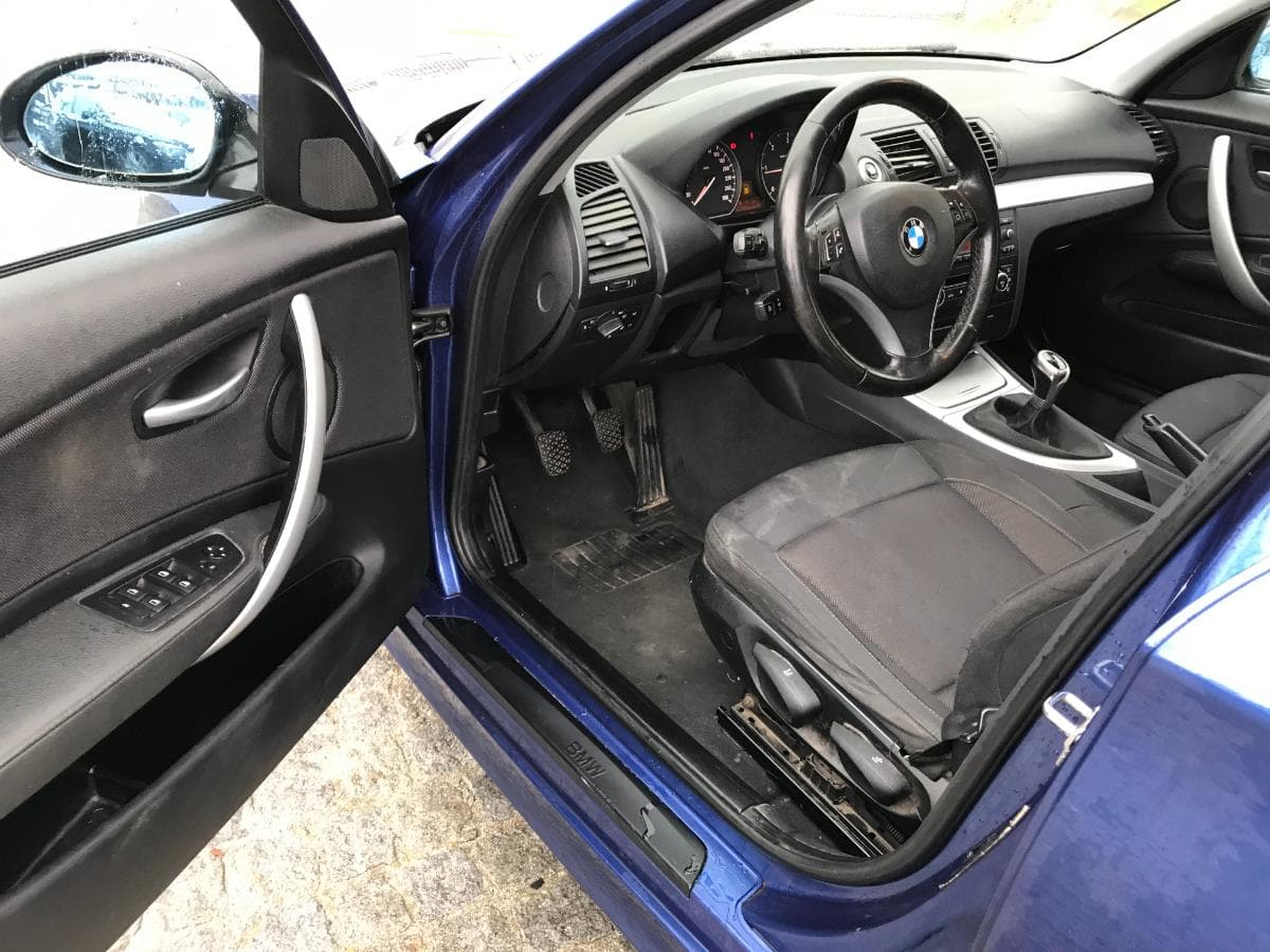 BMW 120D · Ano 2008 — imagem 12