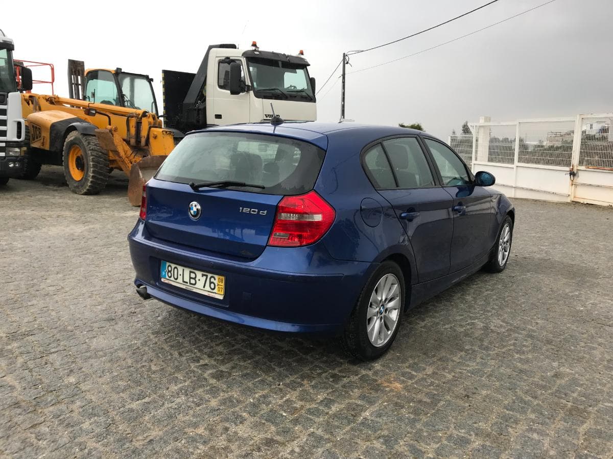 BMW 120D · Ano 2008 — imagem 6