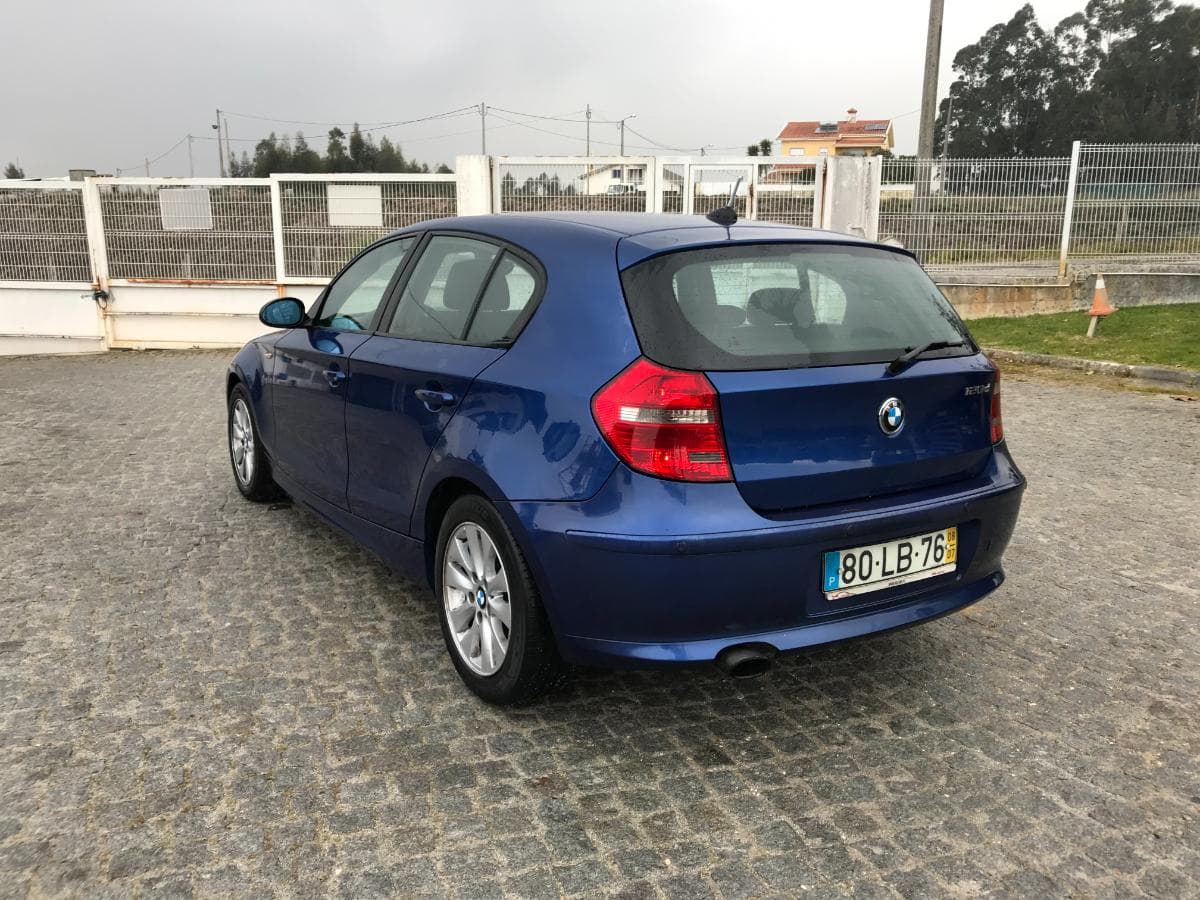 BMW 120D · Ano 2008 — imagem 4