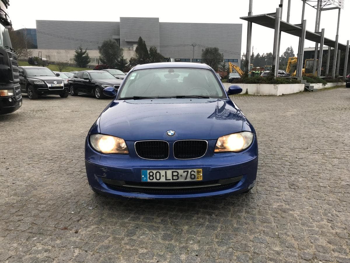 BMW 120D · Ano 2008 — imagem 2