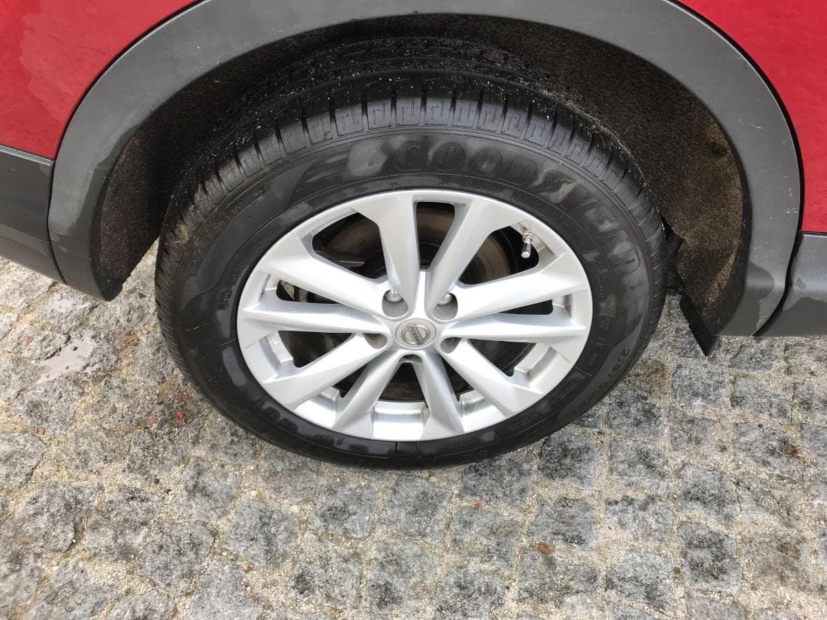 Nissan Qashqai 1.5DCI · Ano 2015 — image 25