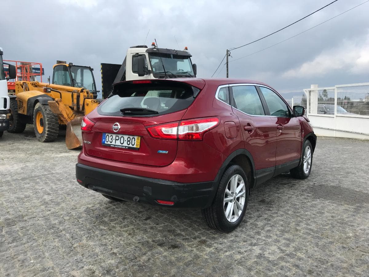 Nissan Qashqai 1.5DCI · Ano 2015 — image 5