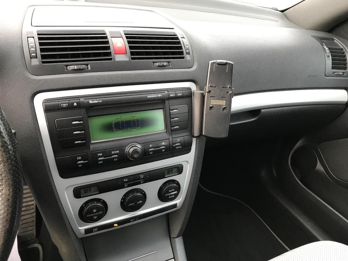 Skoda Octávia 2.0 TDI · Ano 2007 — imagem 19