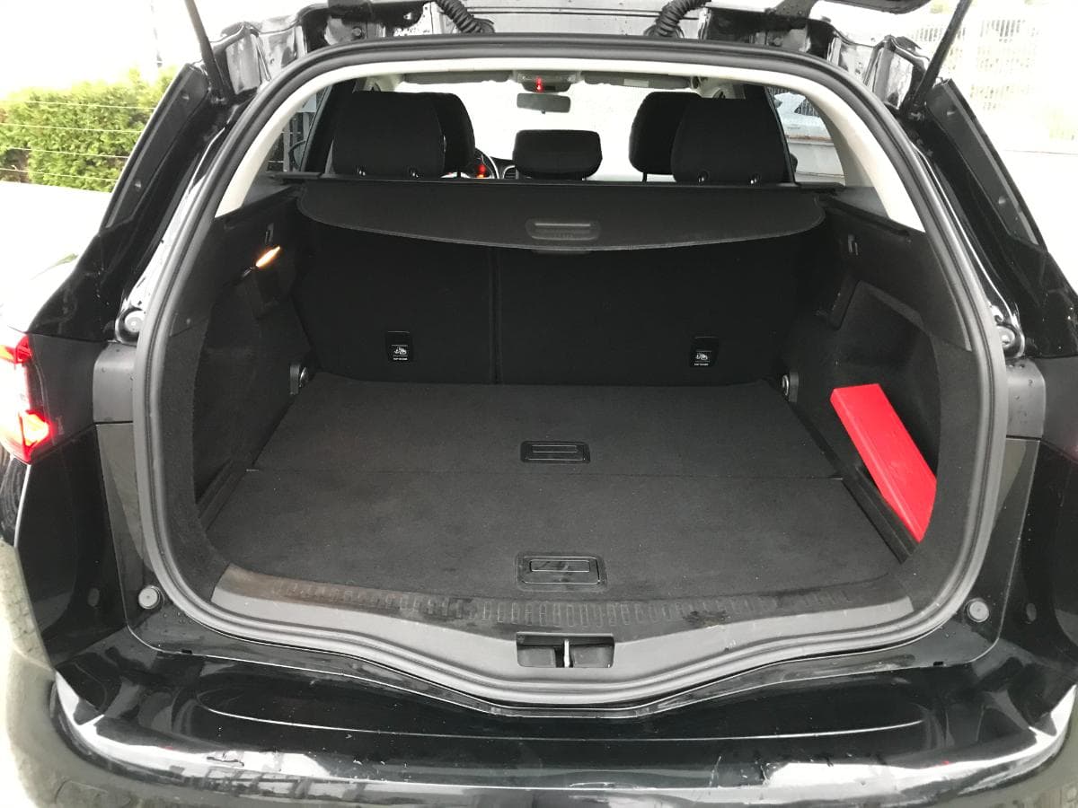 Renault Mégane 1.5 DCI · Ano 2017 — image 9