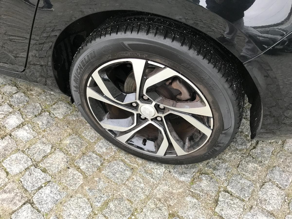 Renault Mégane 1.5 DCI · Ano 2017 — image 14