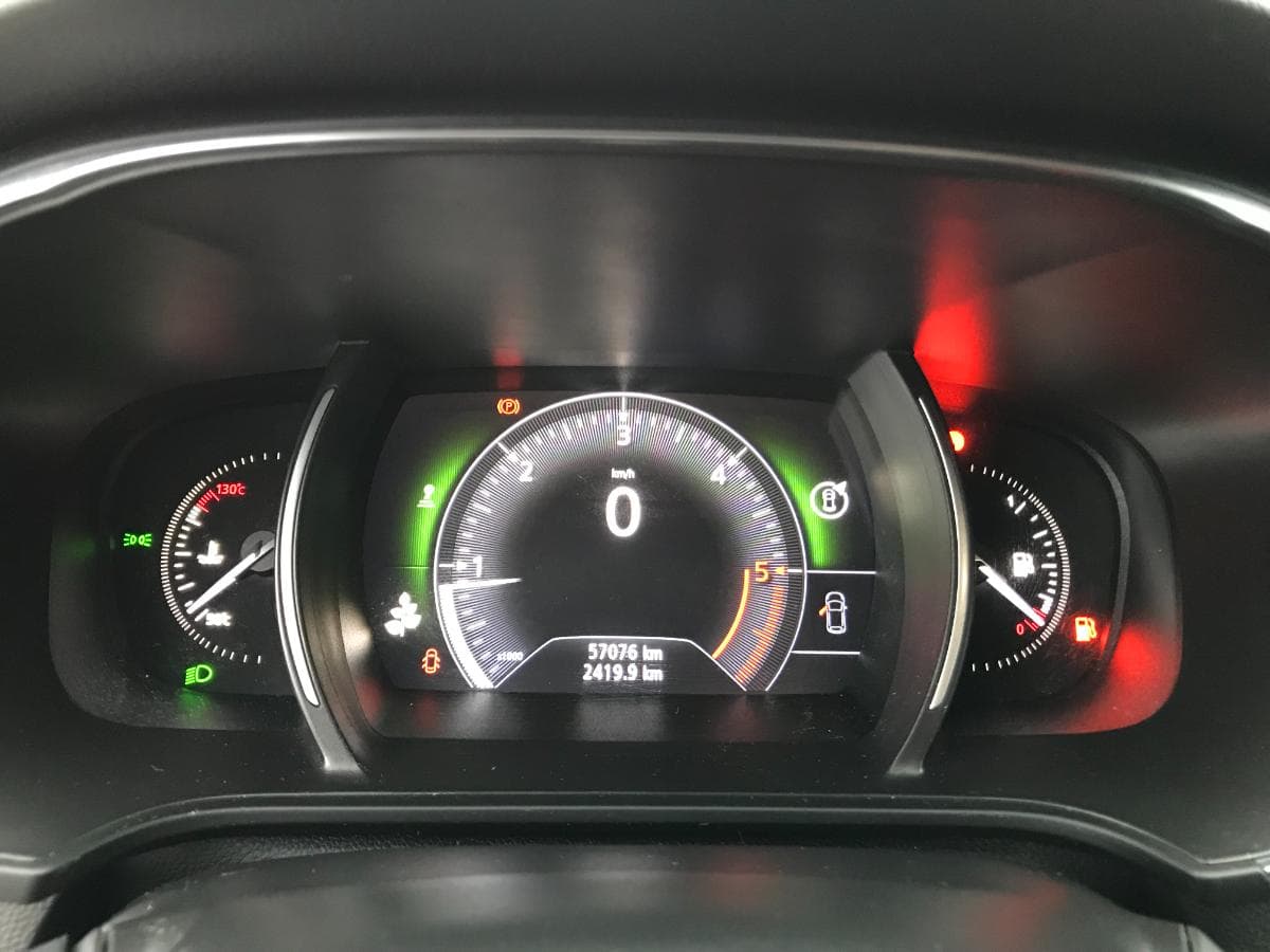 Renault Mégane 1.5 DCI · Ano 2017 — image 22