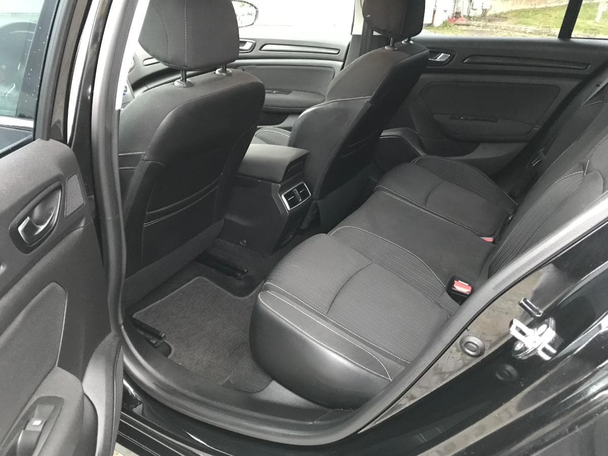 Renault Mégane 1.5 DCI · Ano 2017 — image 19