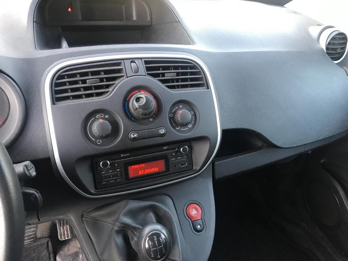 Renault kangoo 1.5 DCI · Ano 2015 — imagem 17
