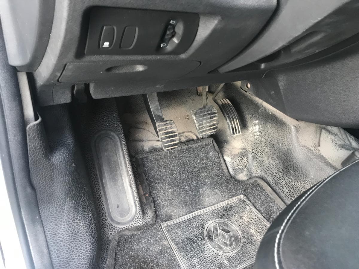 Renault kangoo 1.5 DCI · Ano 2015 — imagem 26