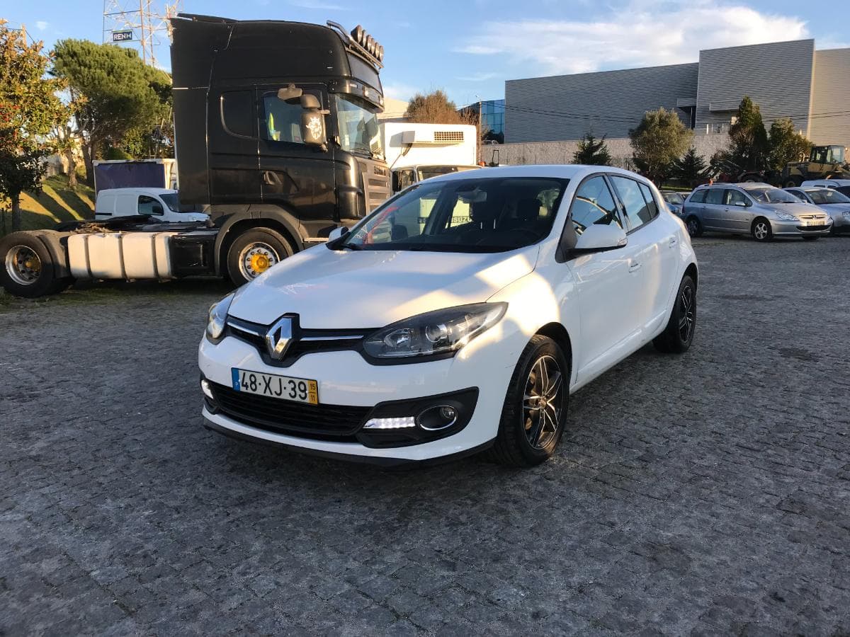 Renault Mégane 1.5 DCI · Ano 2015 — imagem 5