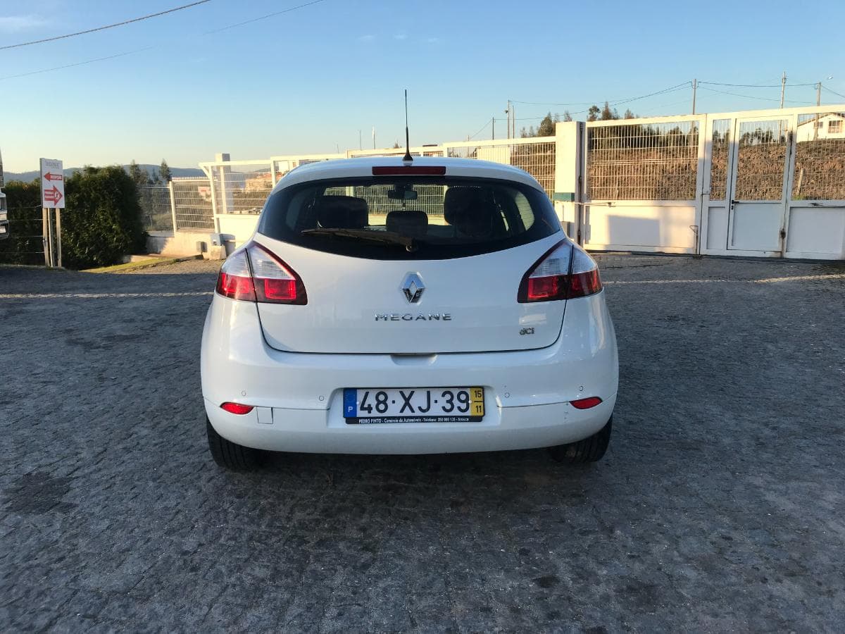 Renault Mégane 1.5 DCI · Ano 2015 — imagem 7