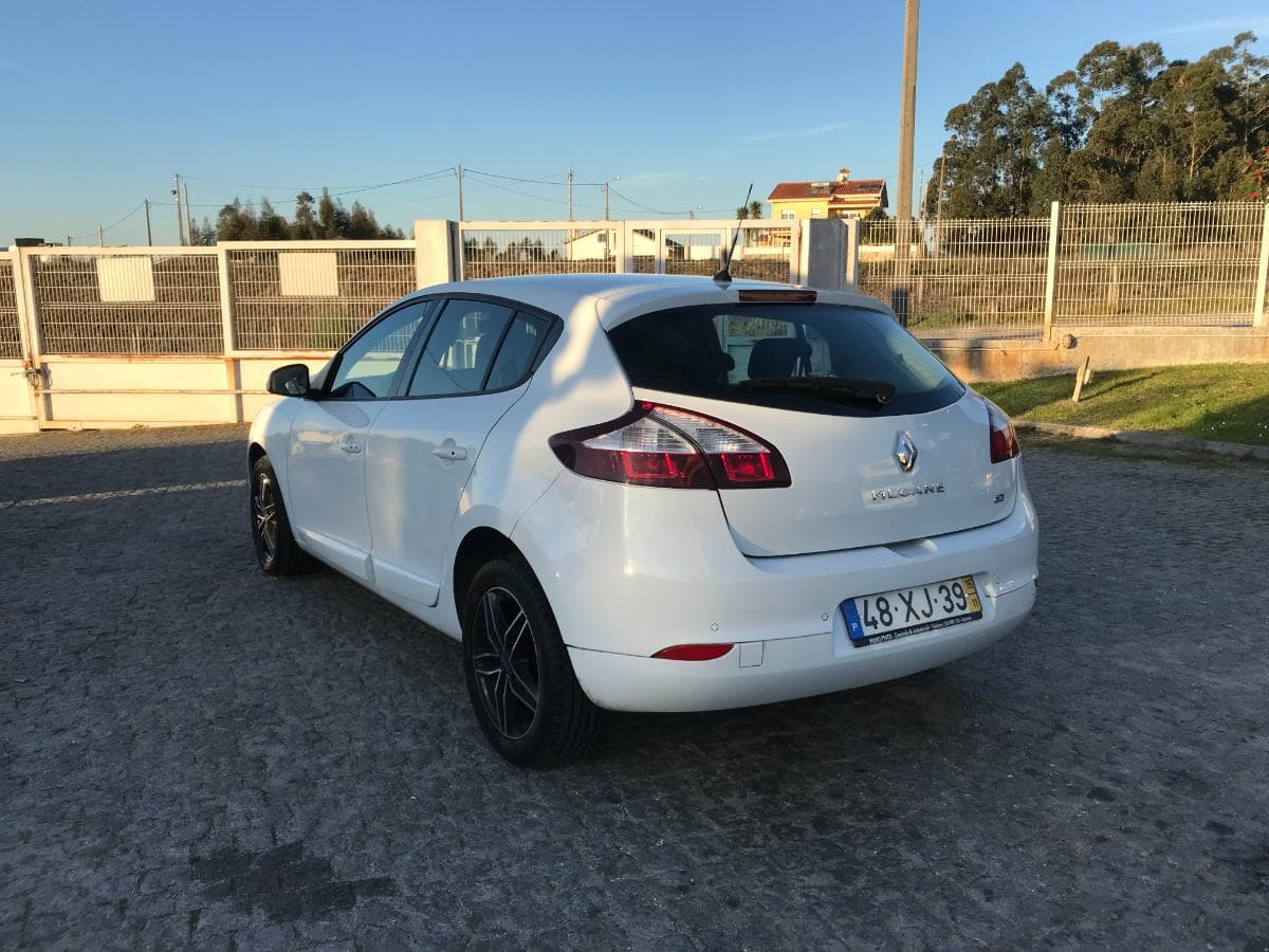 Renault Mégane 1.5 DCI · Ano 2015 — imagem 11