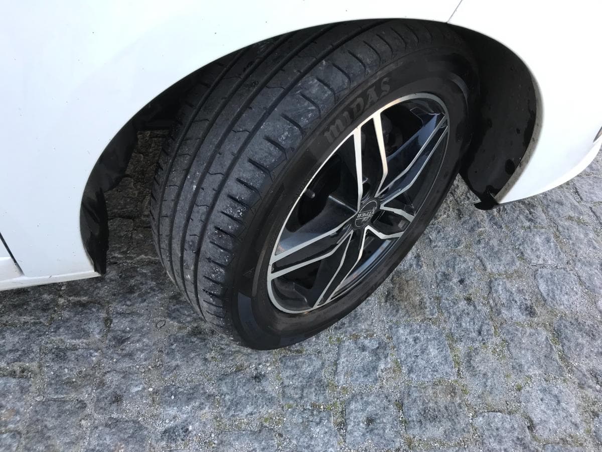 Renault Mégane 1.5 DCI · Ano 2015 — imagem 16