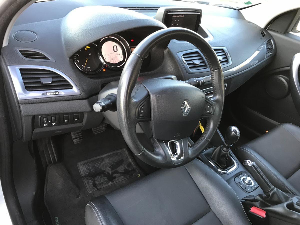 Renault Mégane 1.5 DCI · Ano 2015 — imagem 22