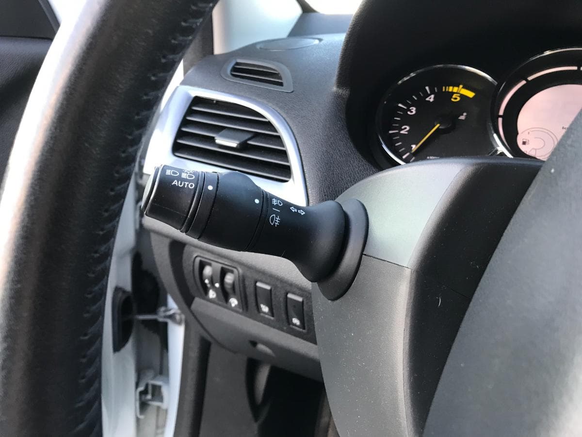 Renault Mégane 1.5 DCI · Ano 2015 — imagem 27
