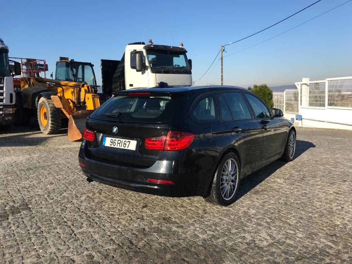 BMW 316 D Touring · Ano 2013 — imagem 7