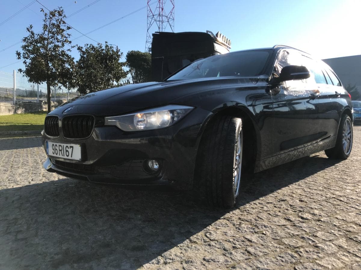 BMW 316 D Touring · Ano 2013 — imagem 6