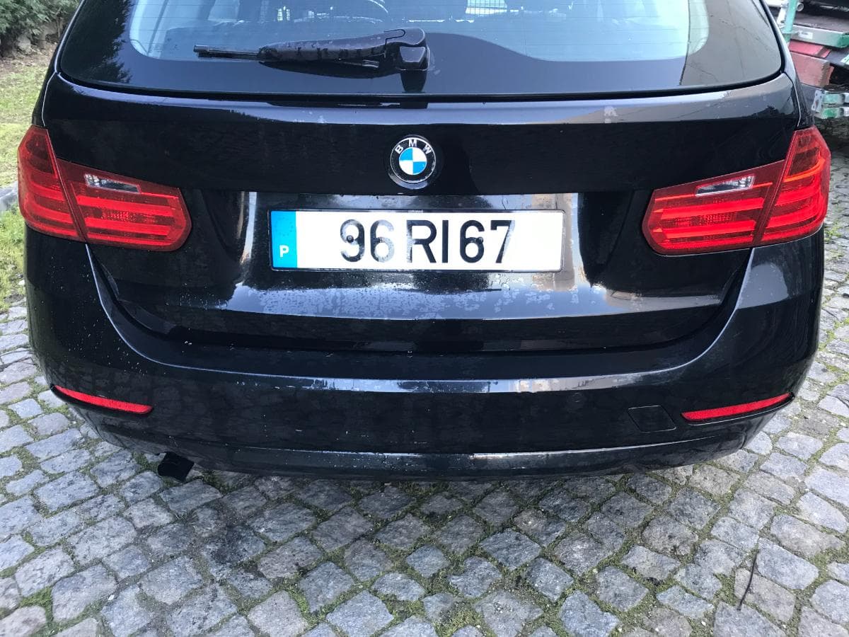 BMW 316 D Touring · Ano 2013 — imagem 9