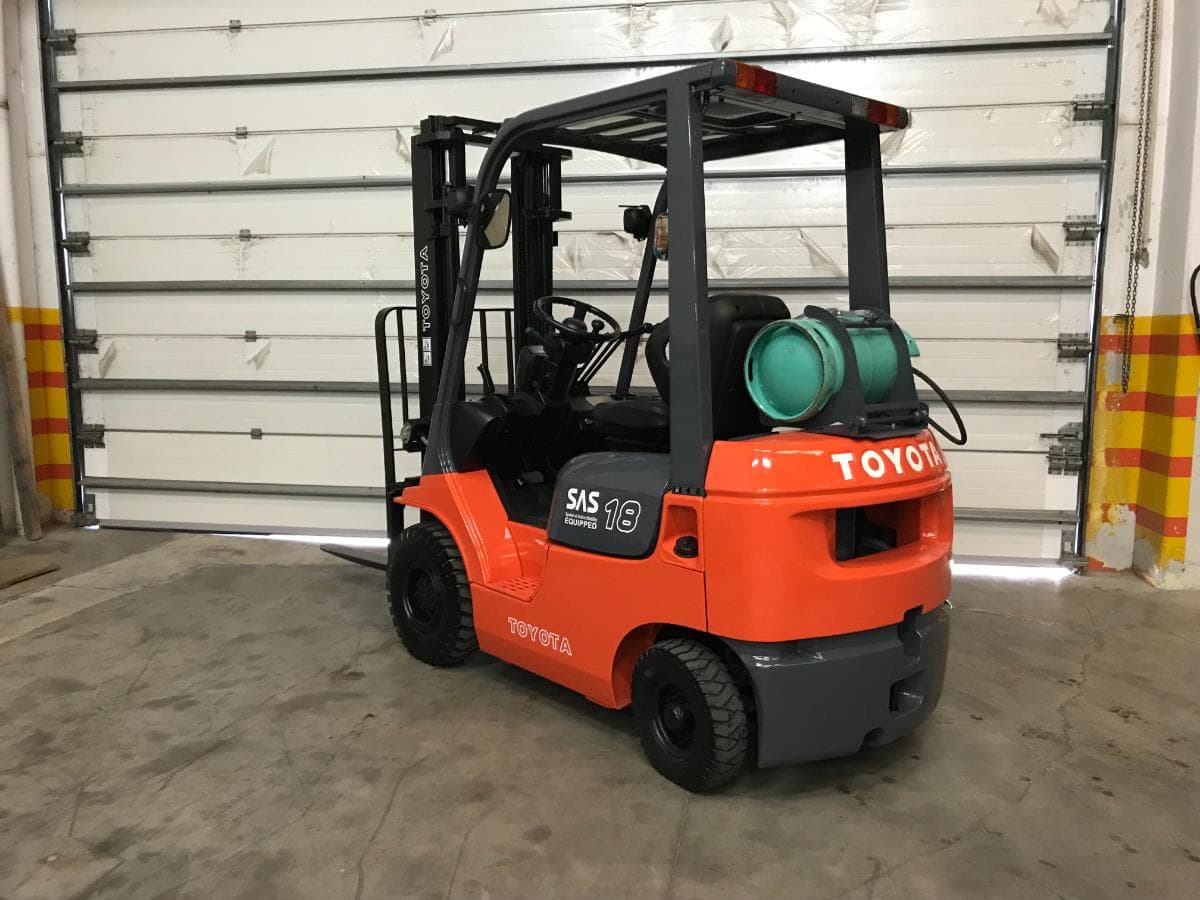 Empilhador Toyota 42-7GF18 · Ano  2000 — imagen 3