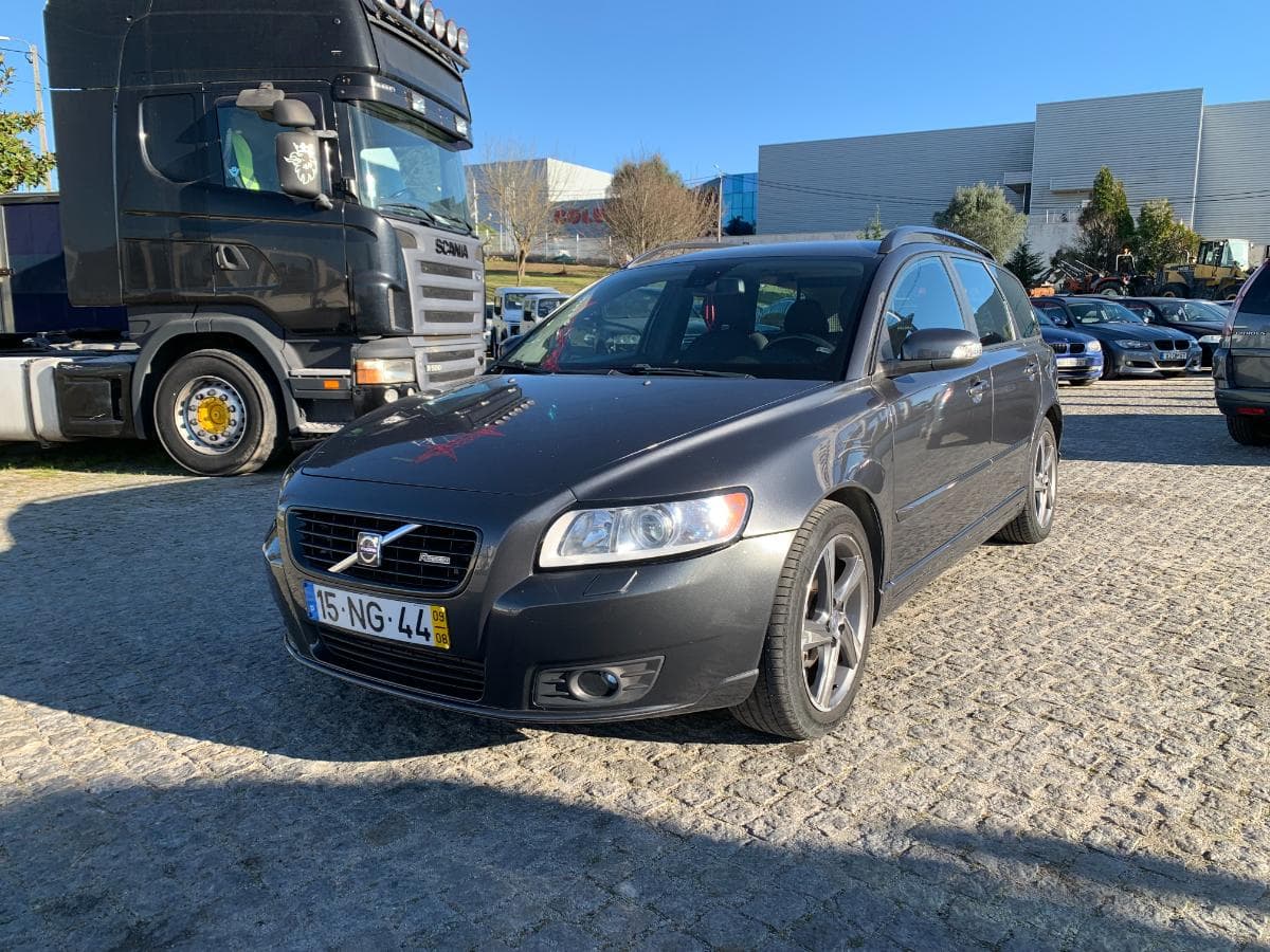 Volvo V50 · Ano 2009 — imagem 3