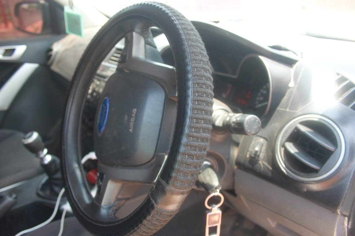 Mazda BT 50 · — imagem 9
