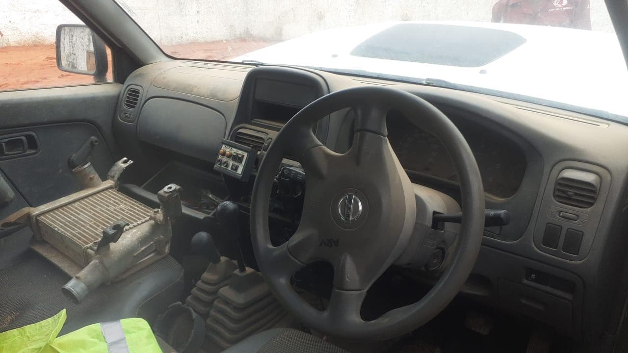 Nissan Hardbody · — imagem 3