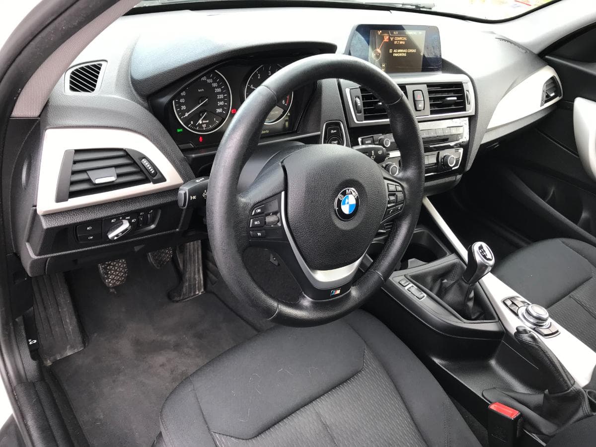 BMW 116D · Ano 2015 — imagen 16