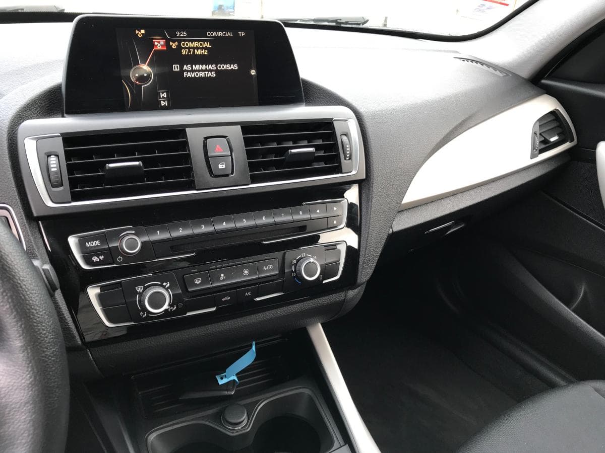 BMW 116D · Ano 2015 — imagen 17
