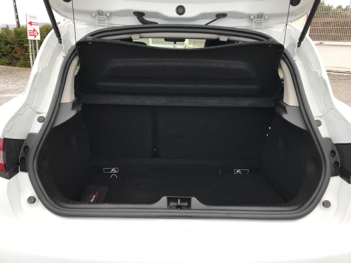 Renault Clio 1.5 DCI · Ano  40-XI-97 — imagen 8