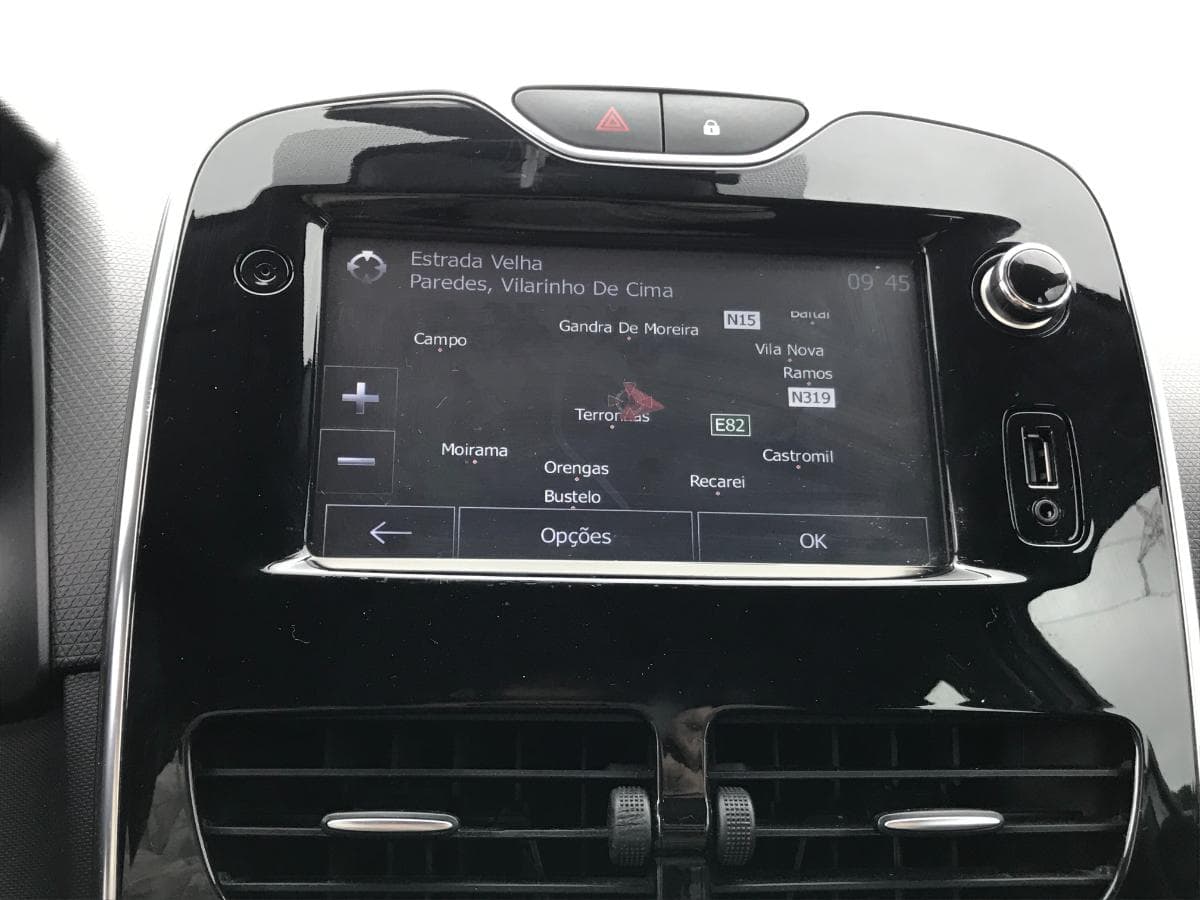 Renault Clio 1.5 DCI · Ano  40-XI-97 — imagen 12