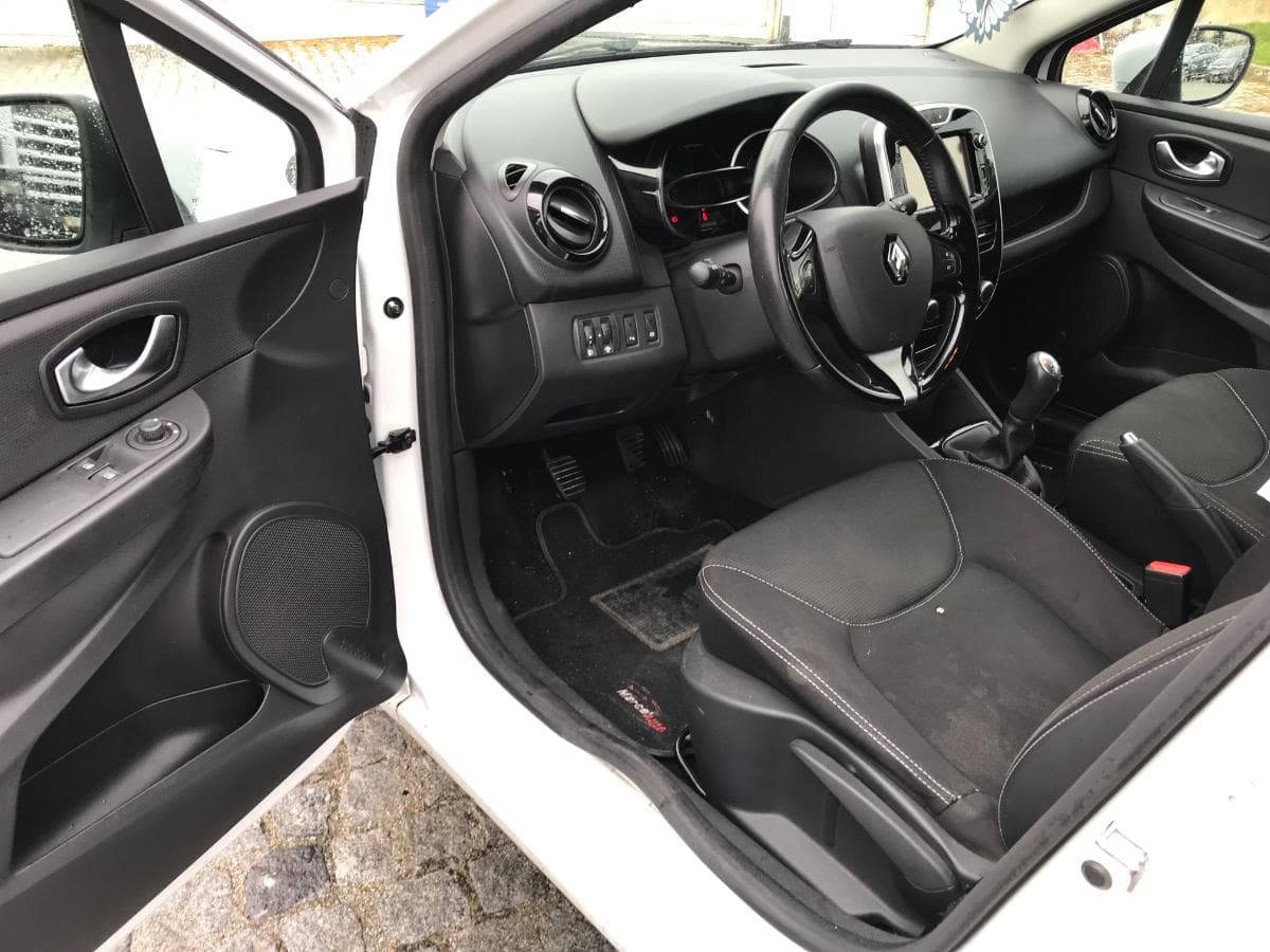 Renault Clio 1.5 DCI · Ano  40-XI-97 — imagen 16